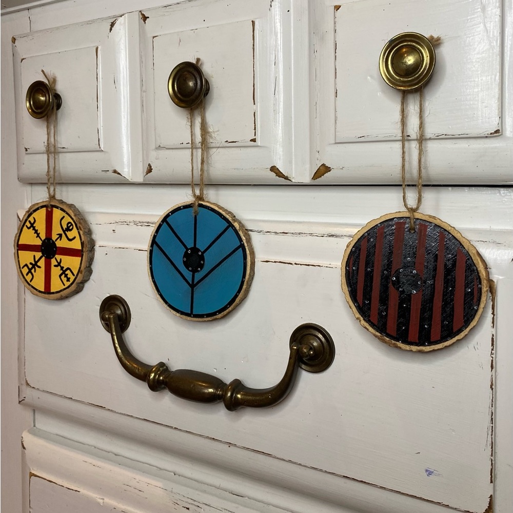 Handmade rustic Vikings shield ornaments, Bjorn, Lagertha, Harold